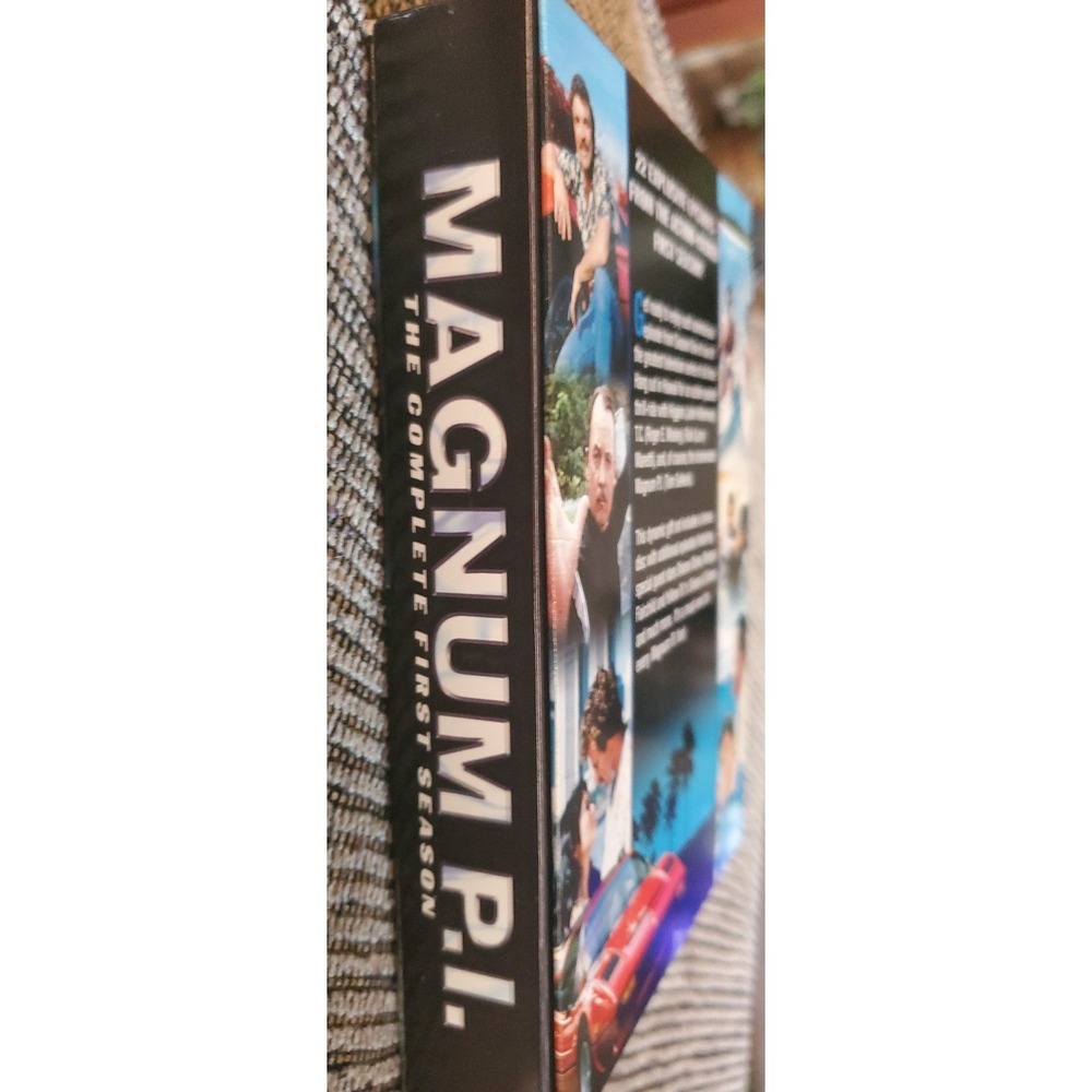 Magnum PI Original 1980 First season starring Tom Selleck - Picture 3 of 3